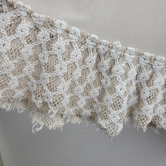 Patricia Woods Pour Filly + Colt Beige Tan Top With Crochet Detail Size Small - Picture 7 of 15